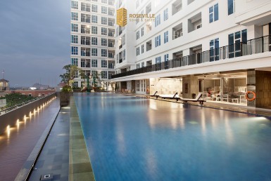 The Vibe Floor - Infinity Pool
